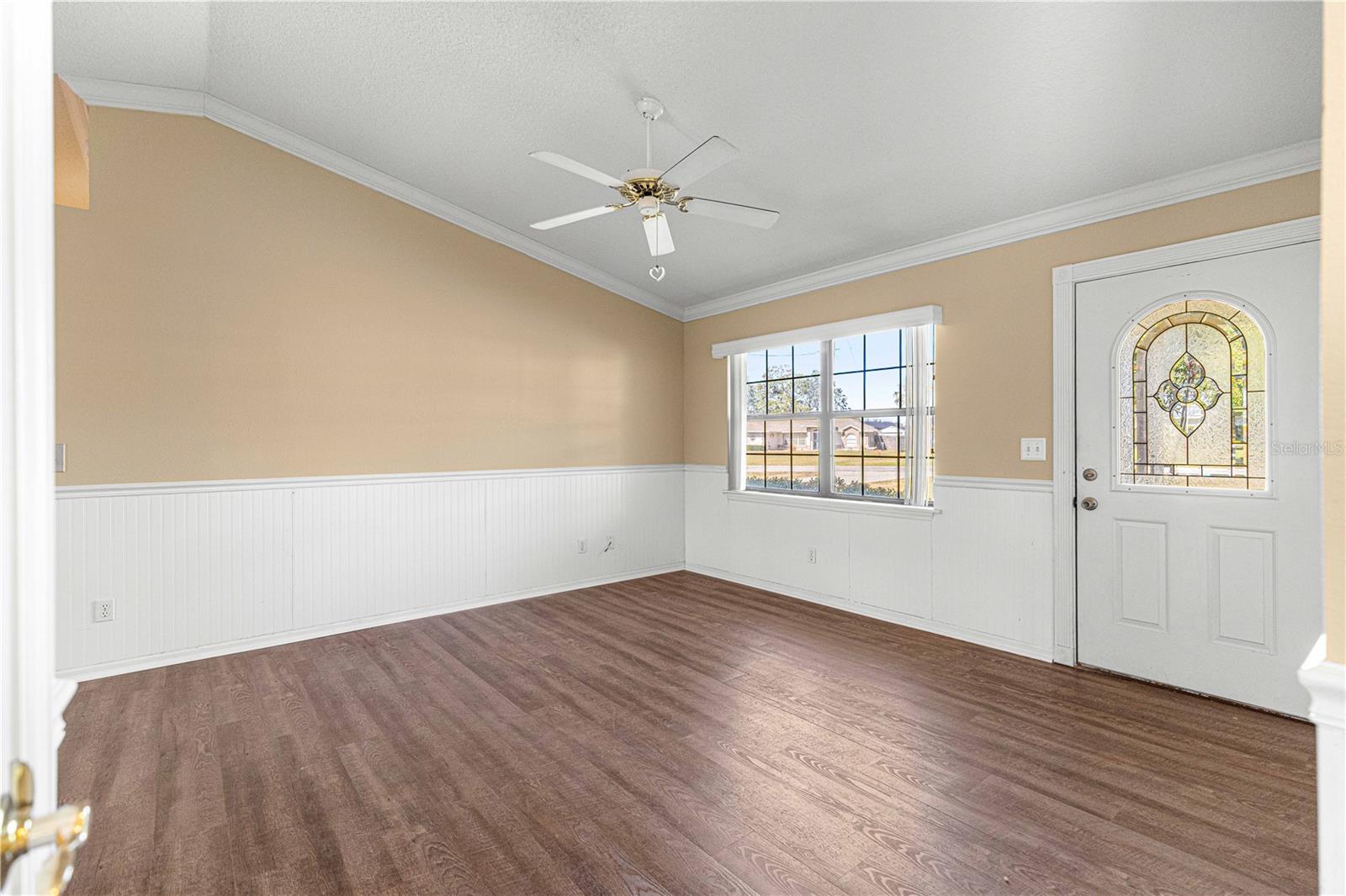 EDGEWATER ESTATE - Residential