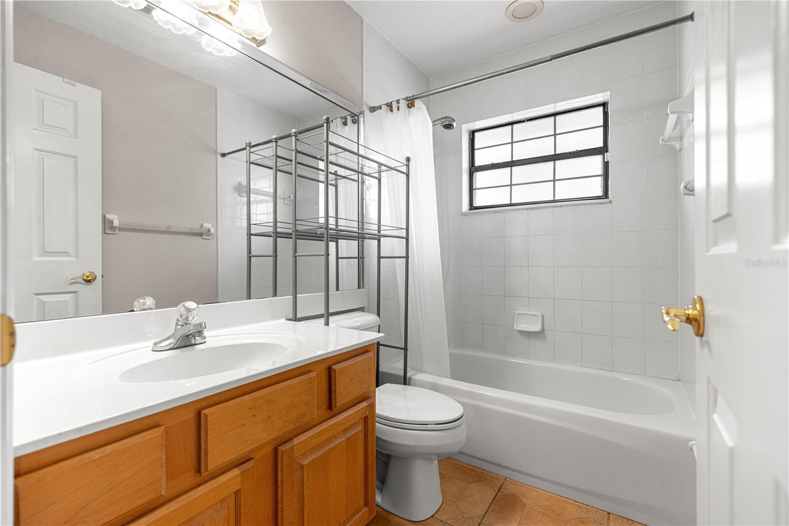 EDGEWATER ESTATE - Residential