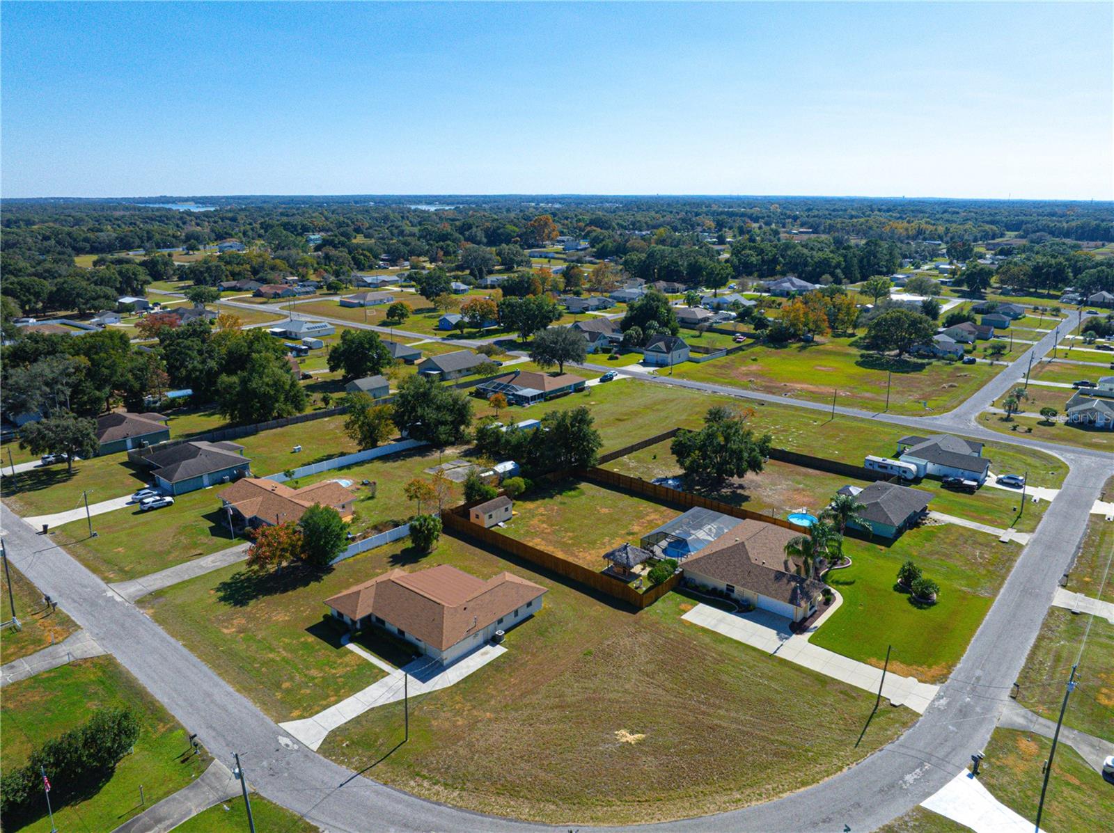 EDGEWATER ESTATE - Residential