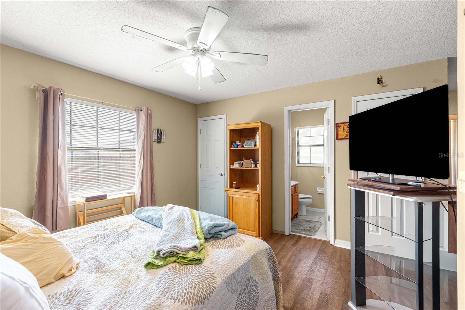 EDGEWATER ESTATE - Residential