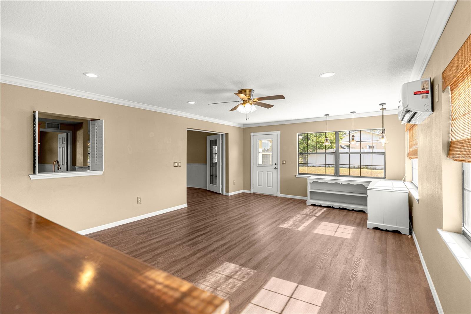 EDGEWATER ESTATE - Residential