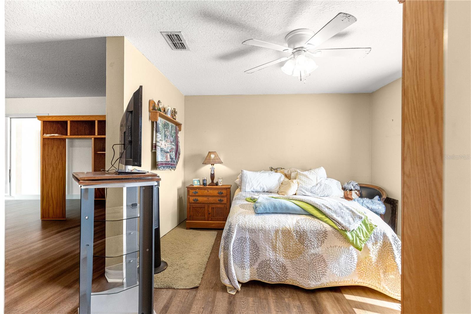 EDGEWATER ESTATE - Residential