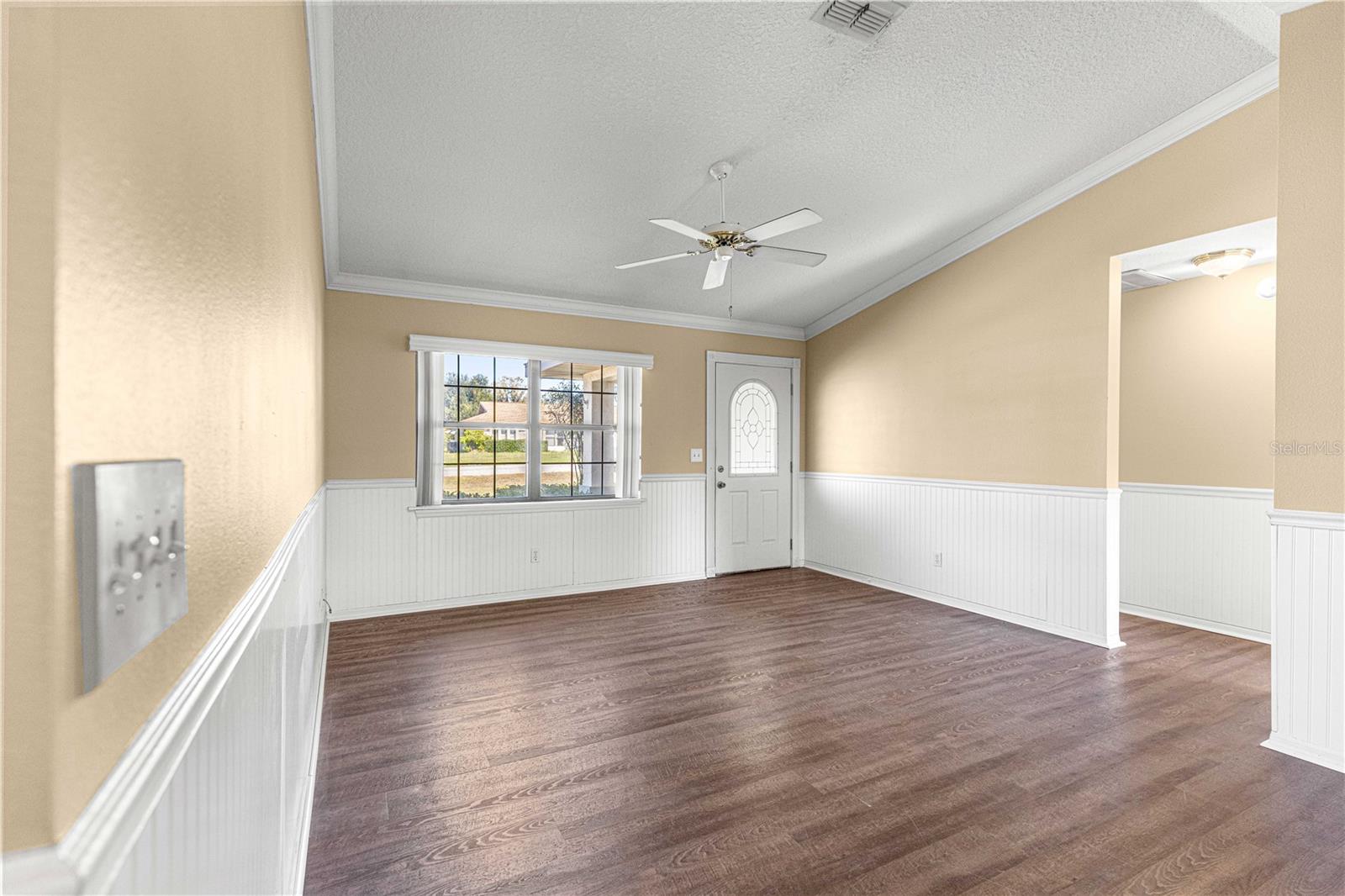 EDGEWATER ESTATE - Residential