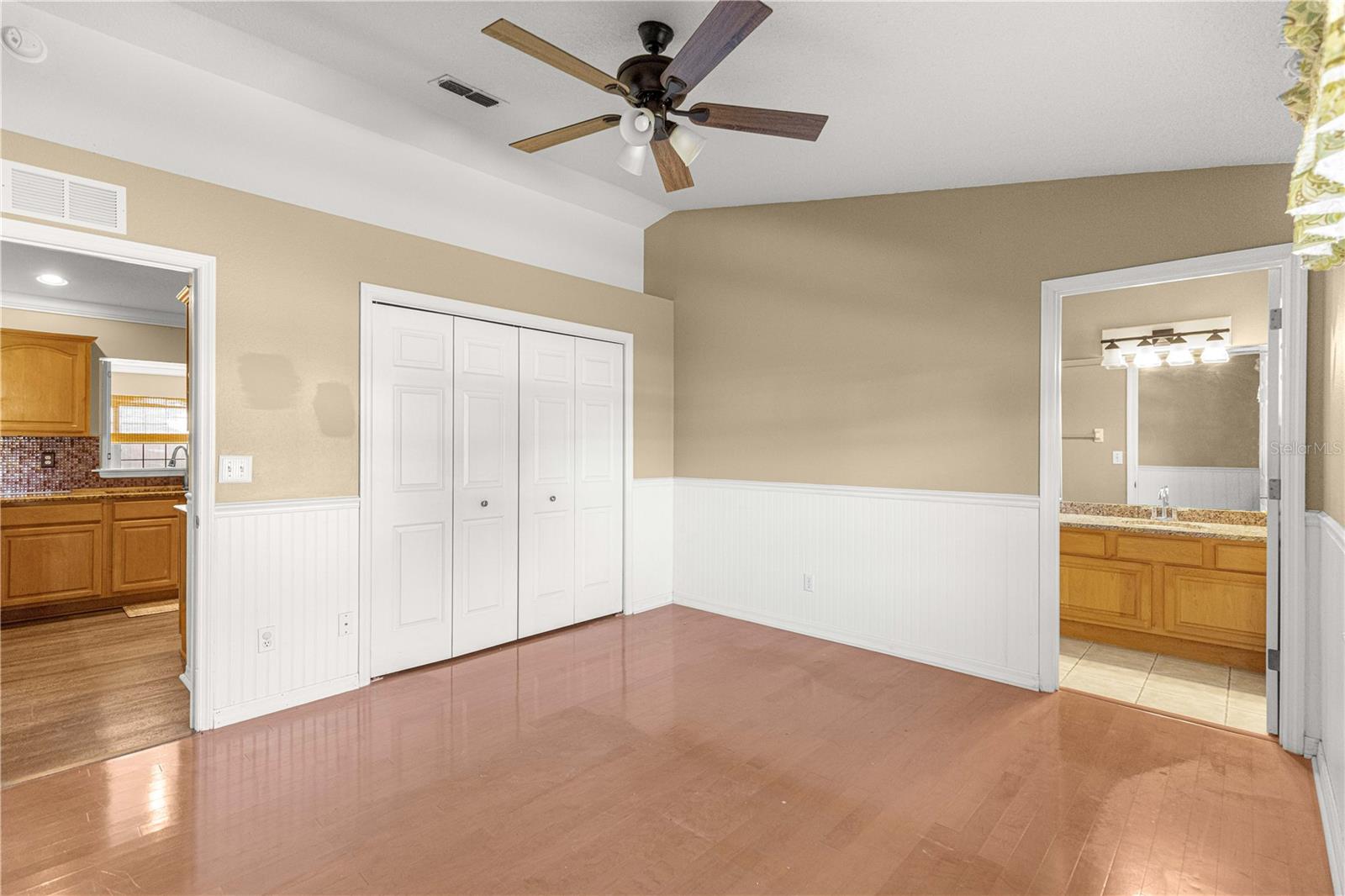 EDGEWATER ESTATE - Residential