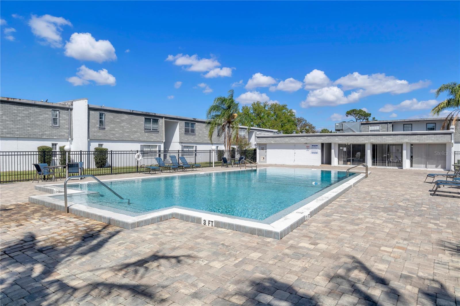 GOLFSIDE VILLAS CONDO - Residential