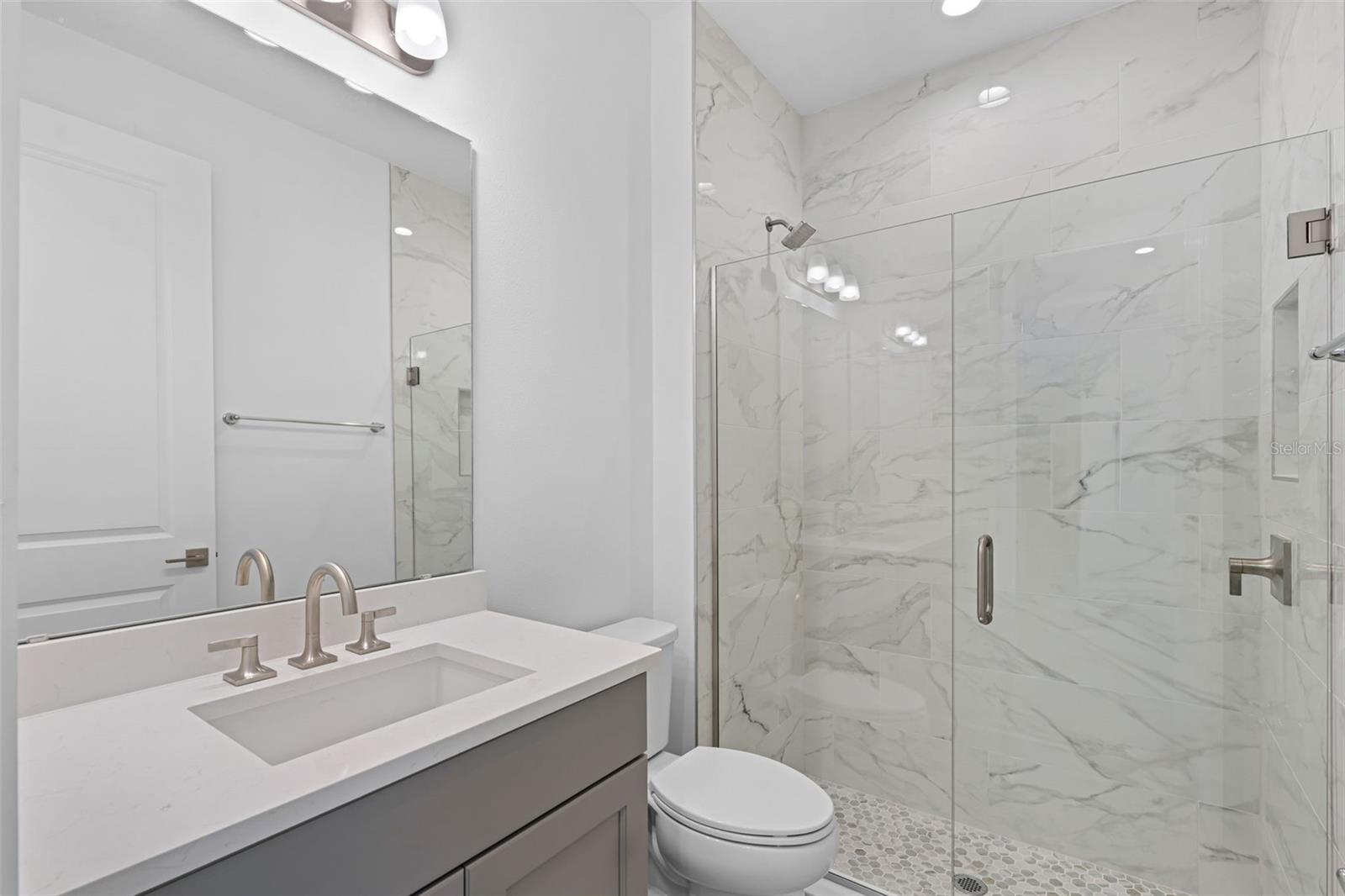 BRONSON PEAK - Residential Lease