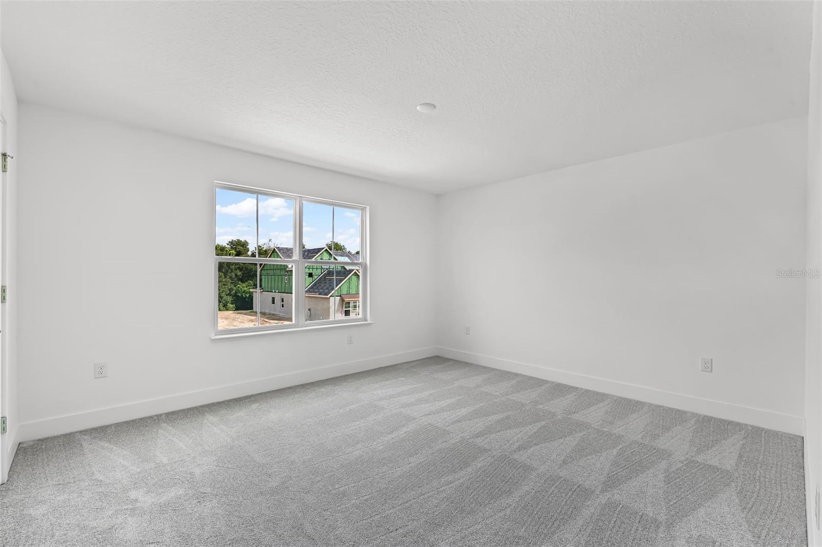 BRONSON PEAK - Residential Lease