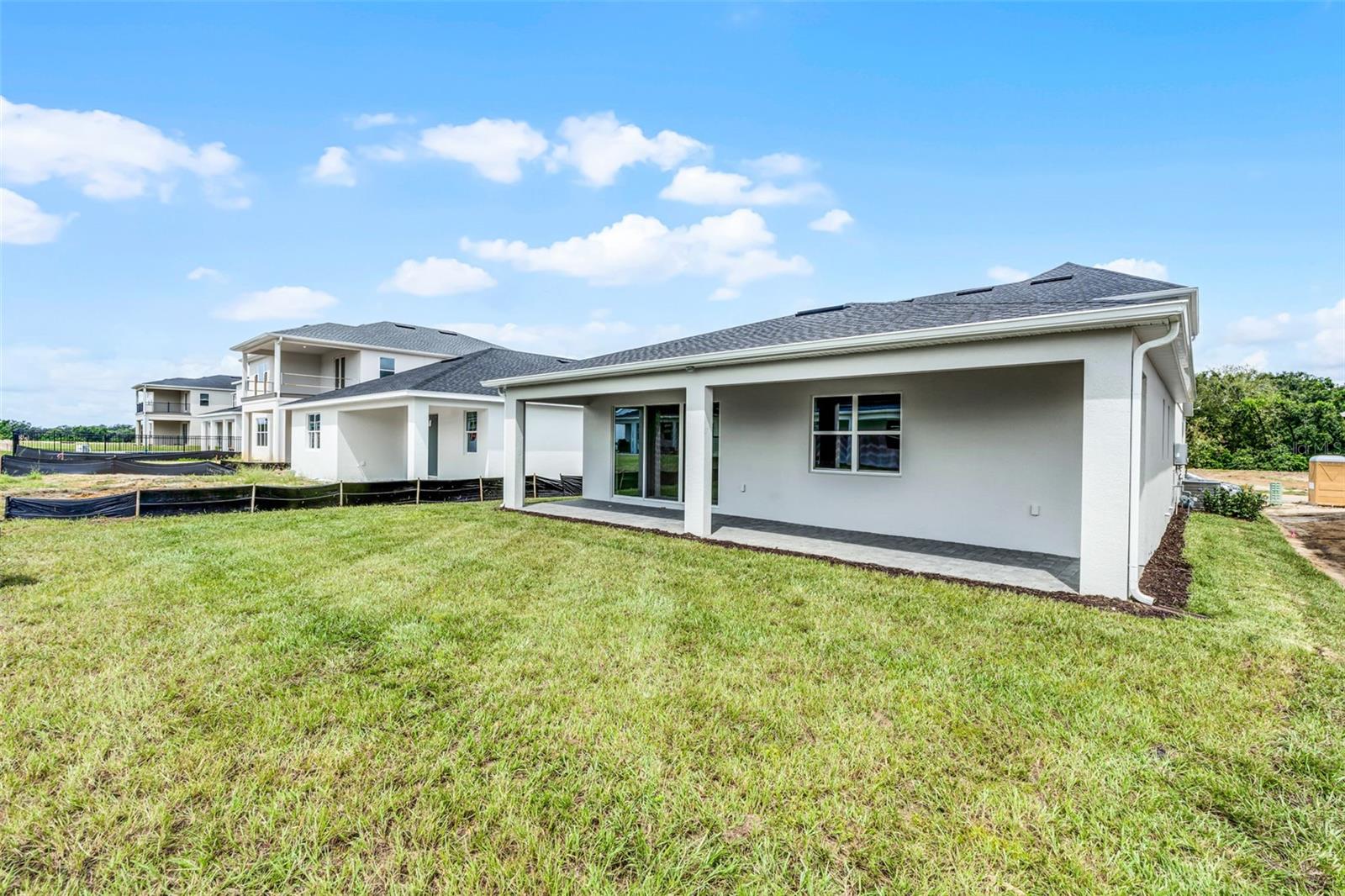 BRONSON PEAK - Residential Lease