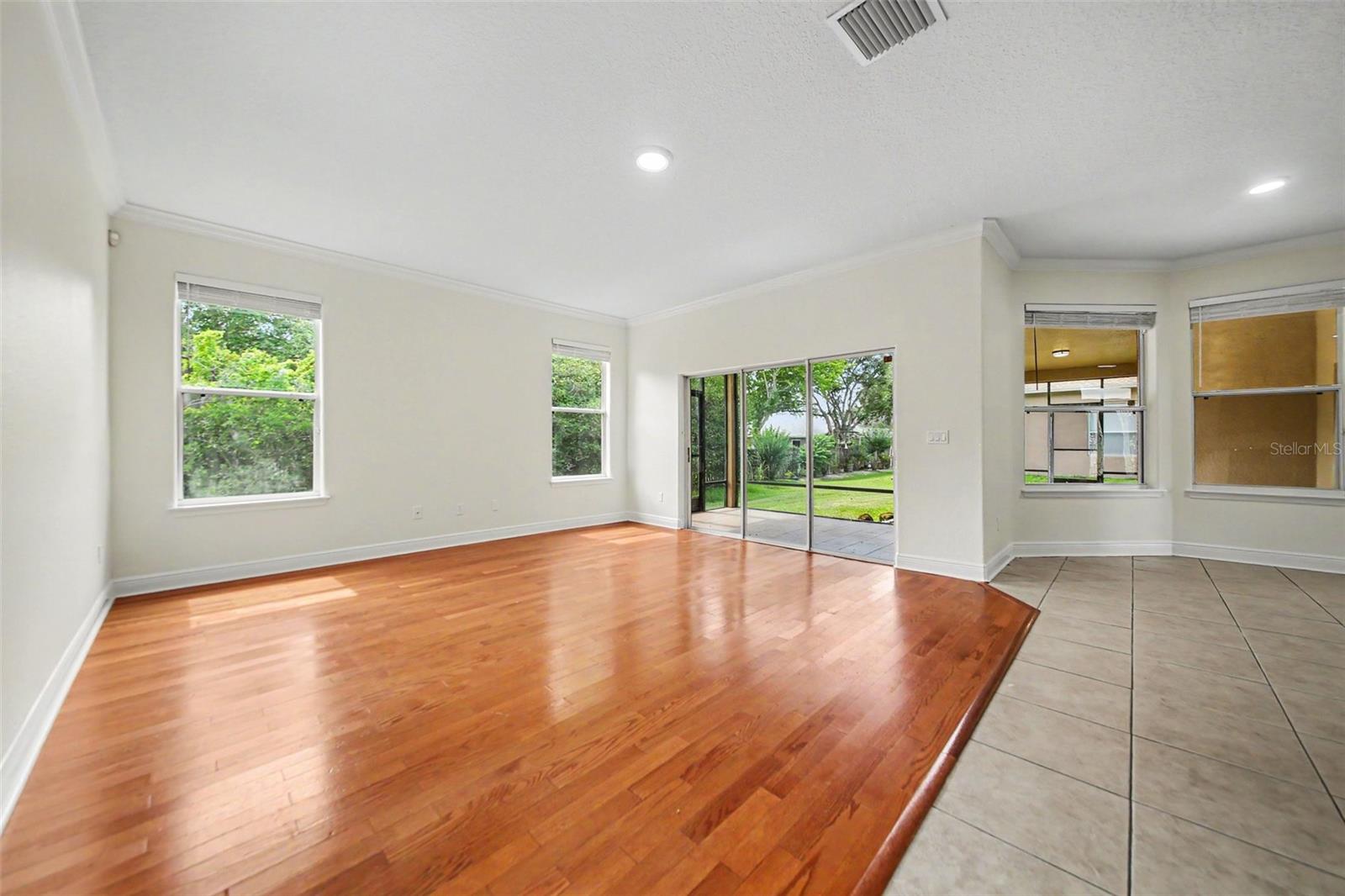 WINTER GARDEN TRLS 01-3 - Residential