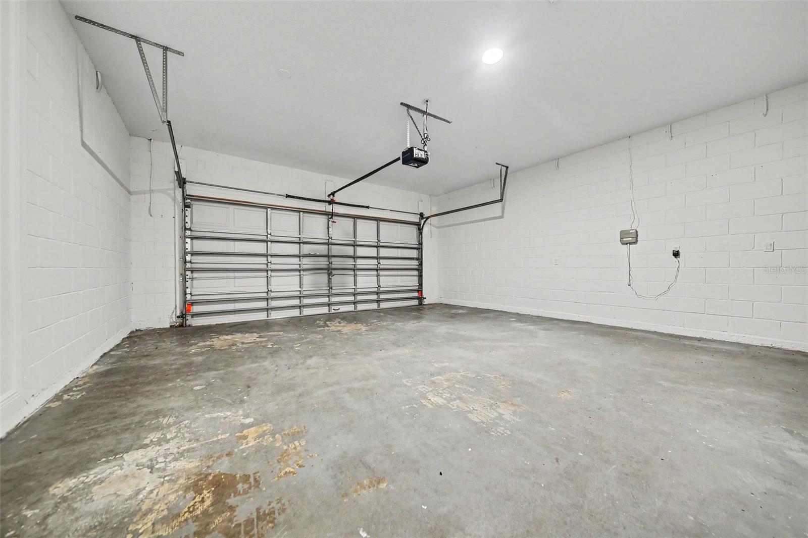 WINTER GARDEN TRLS 01-3 - Residential