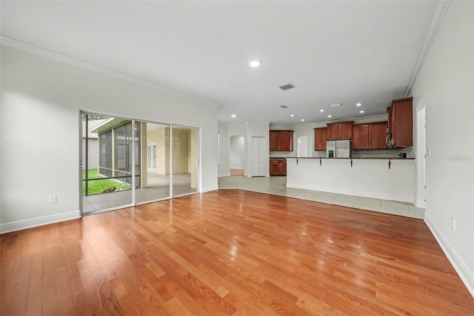 WINTER GARDEN TRLS 01-3 - Residential