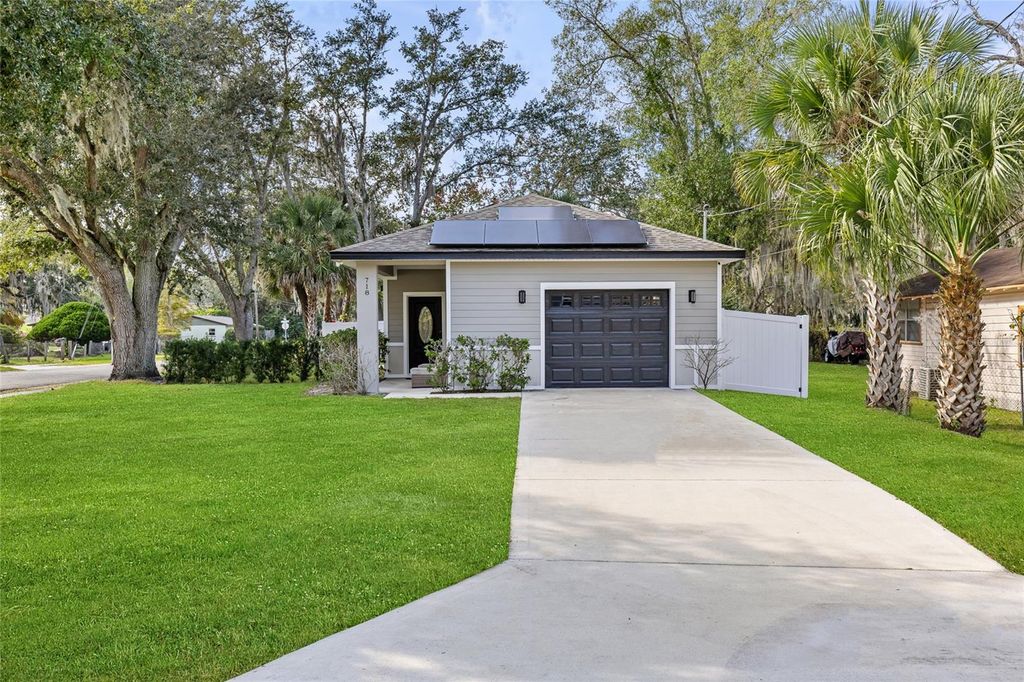 Photo of 718 Willow Avenue, Sanford, FL 32771 (MLS # O6363310)
