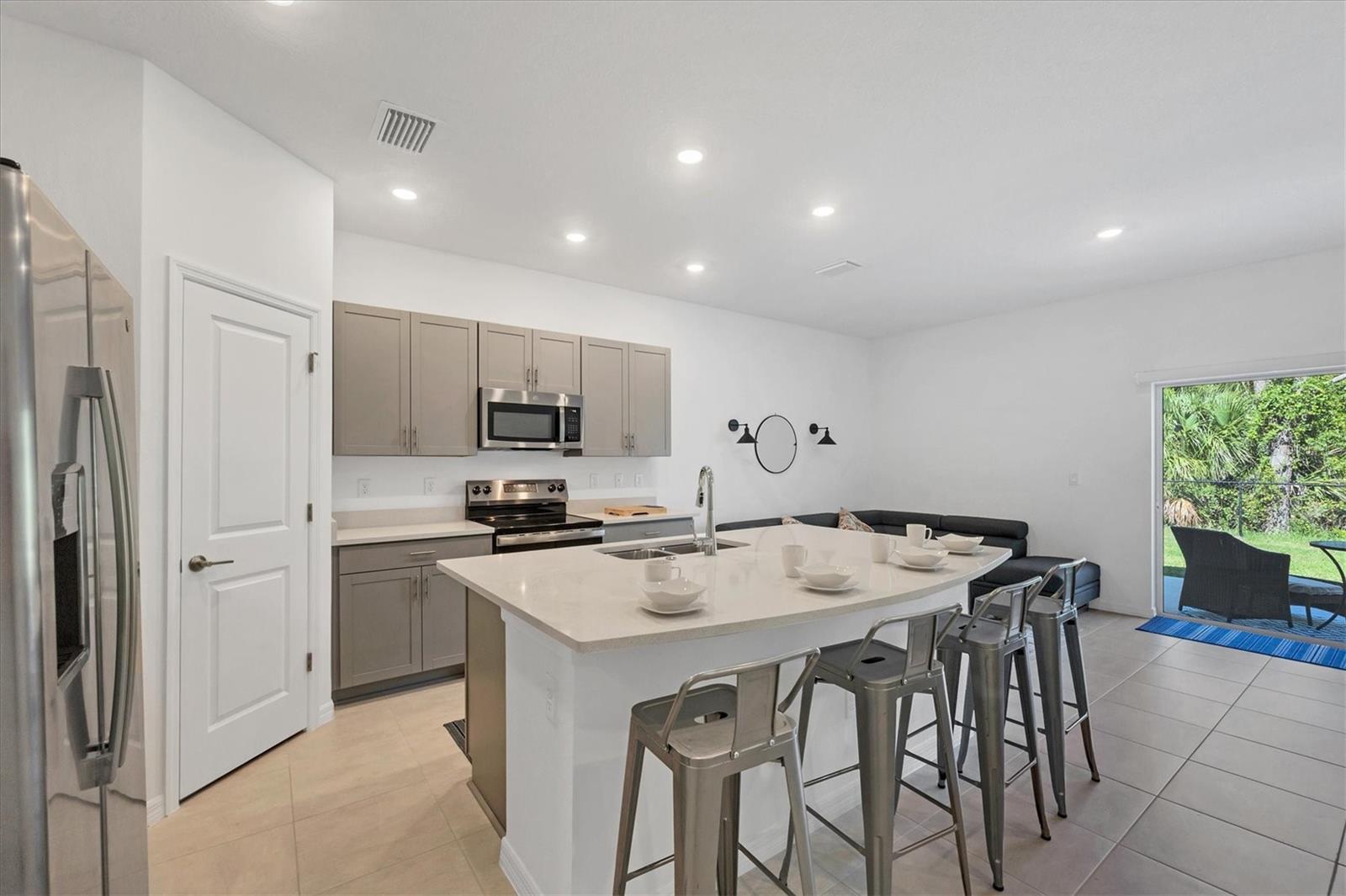 VINTERRA TWNHMS - Residential Lease