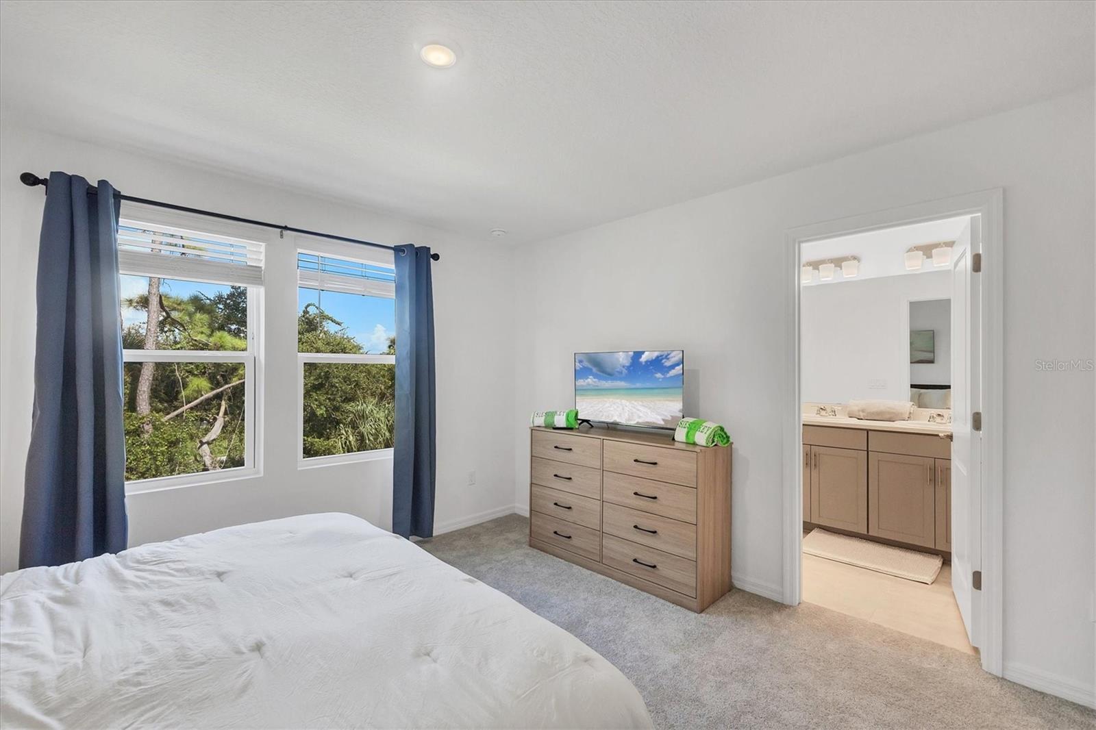 VINTERRA TWNHMS - Residential Lease