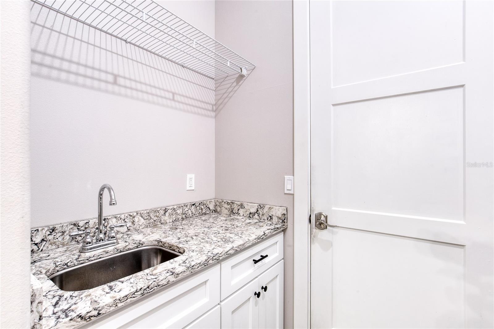 OAKVIEW ACRES SUB - Residential