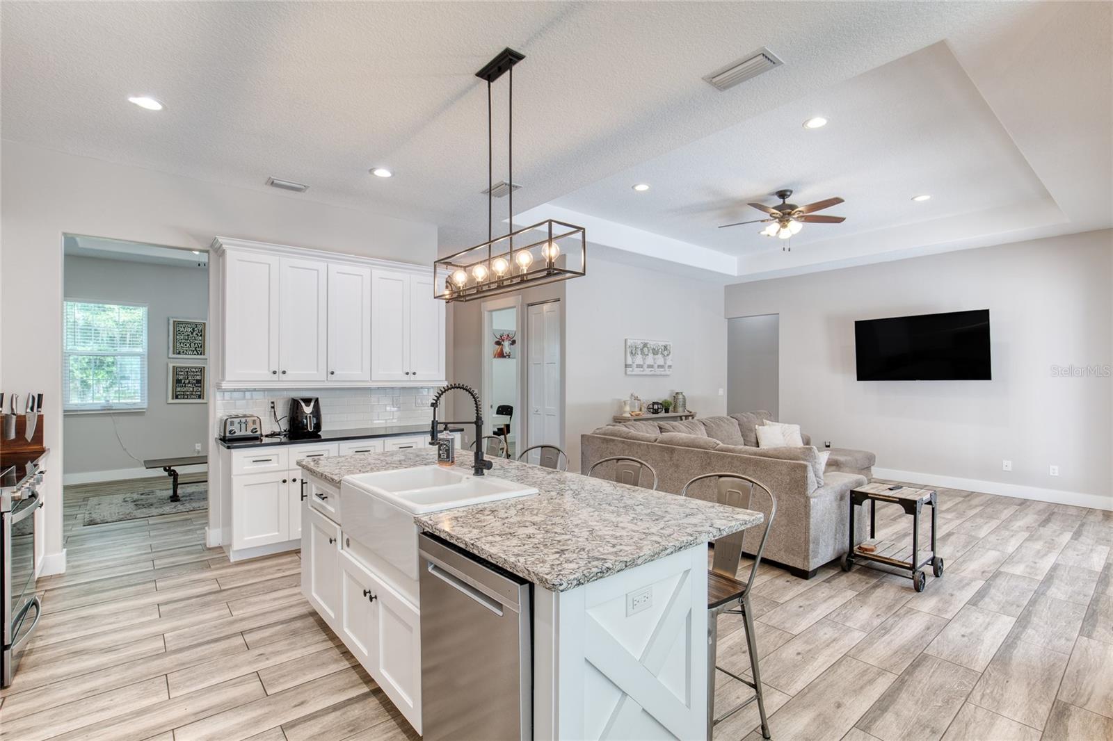 OAKVIEW ACRES SUB - Residential