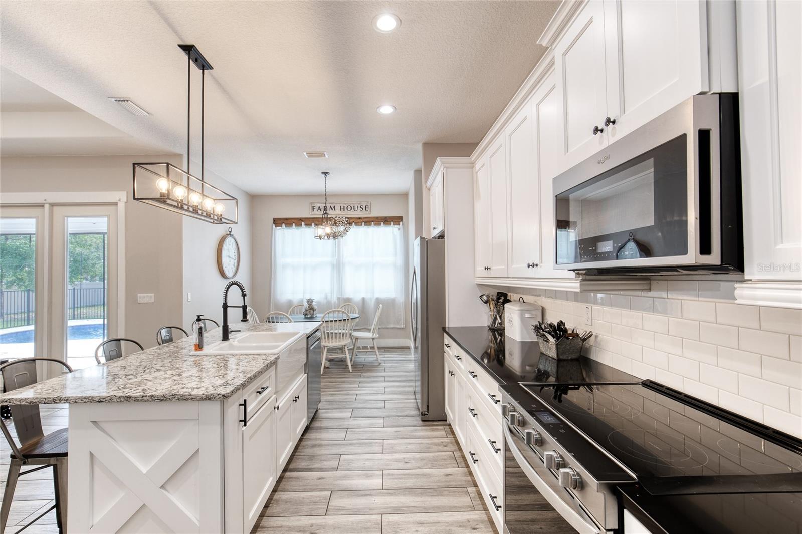 OAKVIEW ACRES SUB - Residential