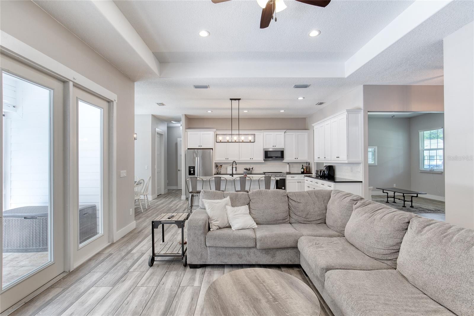 OAKVIEW ACRES SUB - Residential