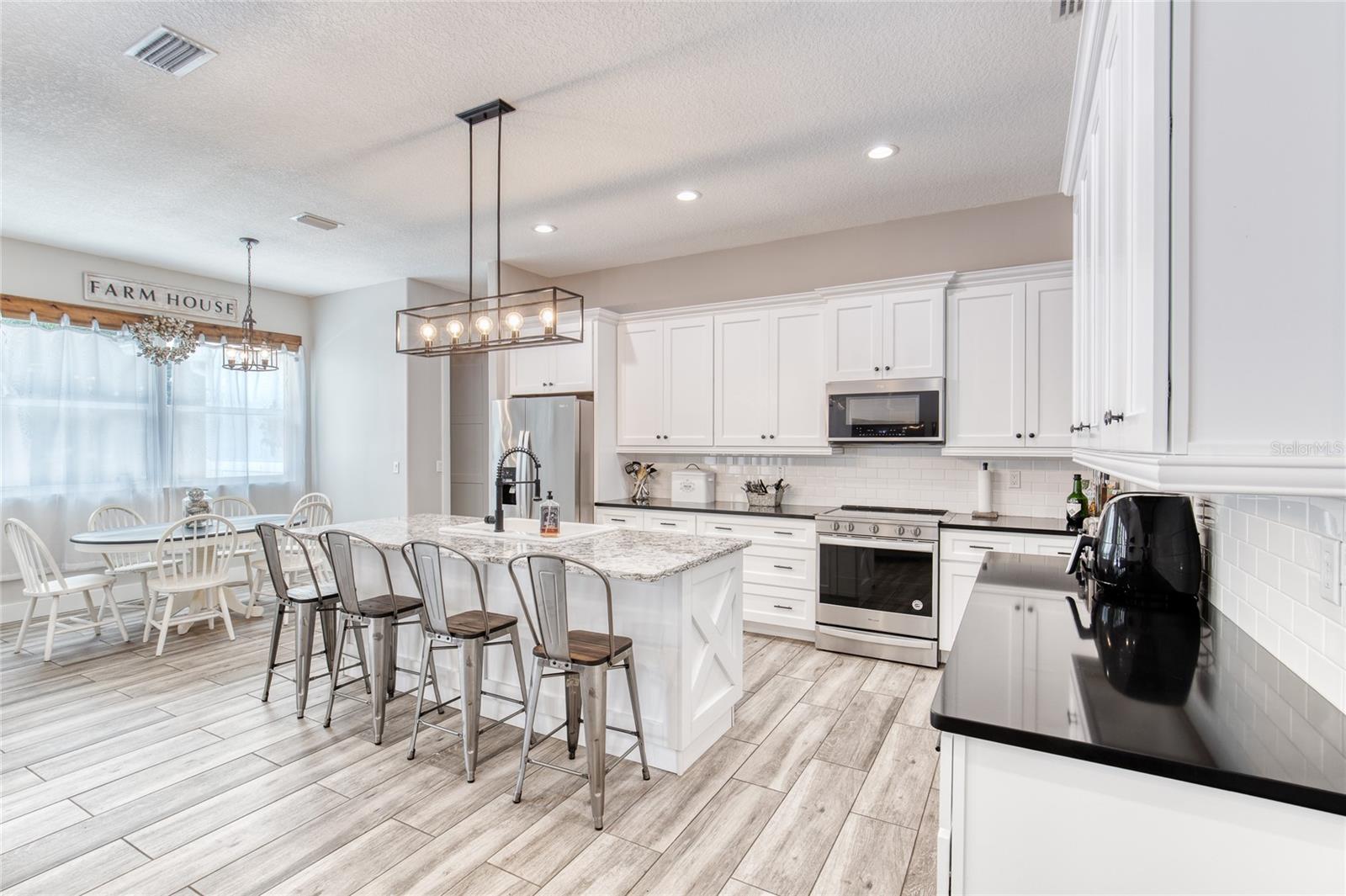 OAKVIEW ACRES SUB - Residential