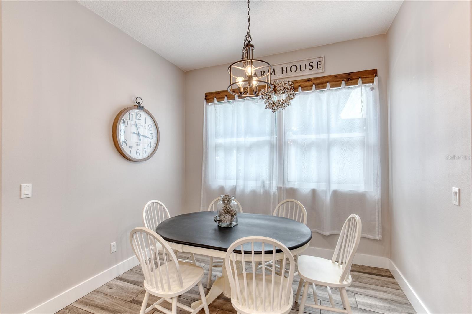 OAKVIEW ACRES SUB - Residential