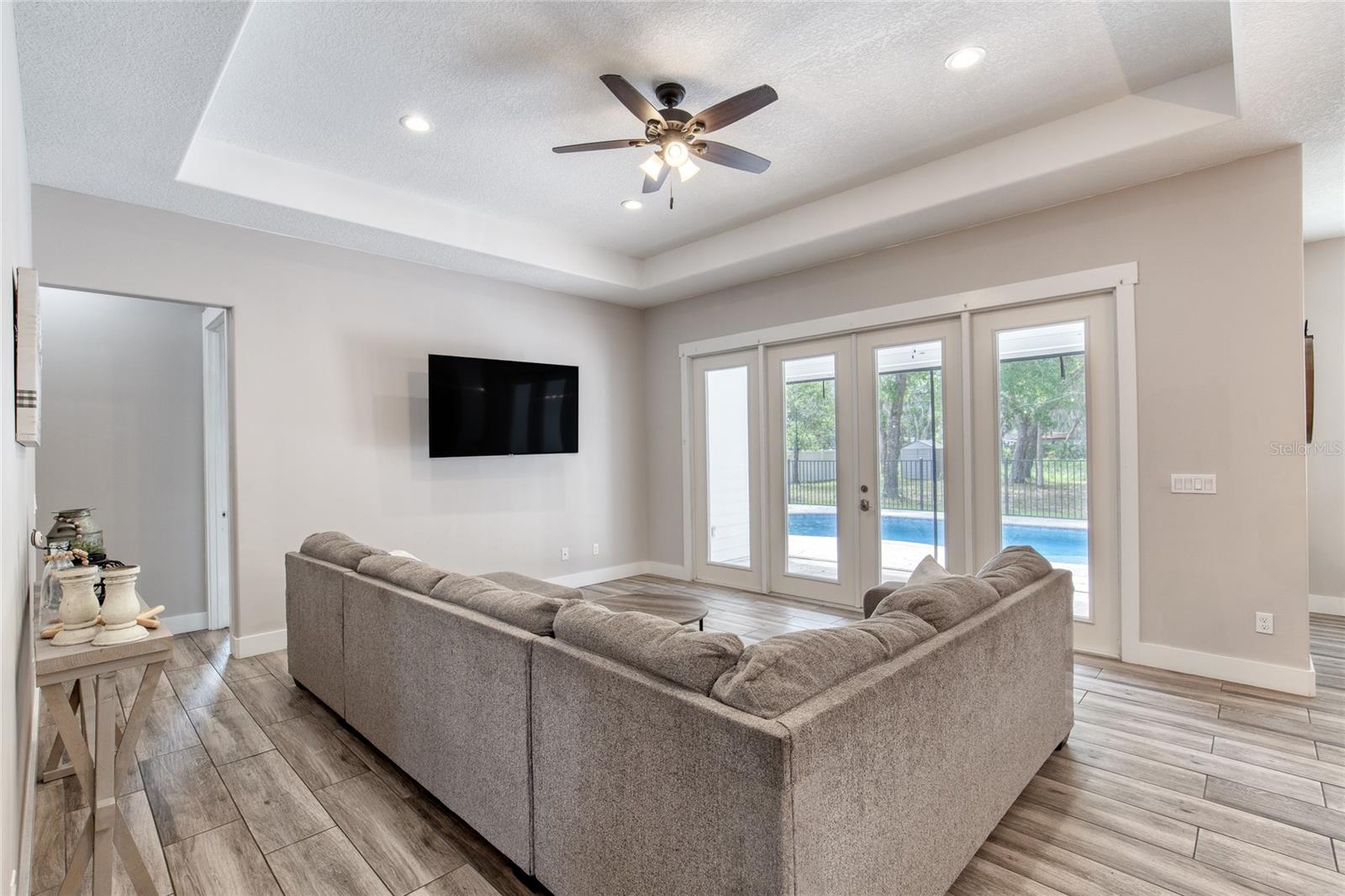 OAKVIEW ACRES SUB - Residential