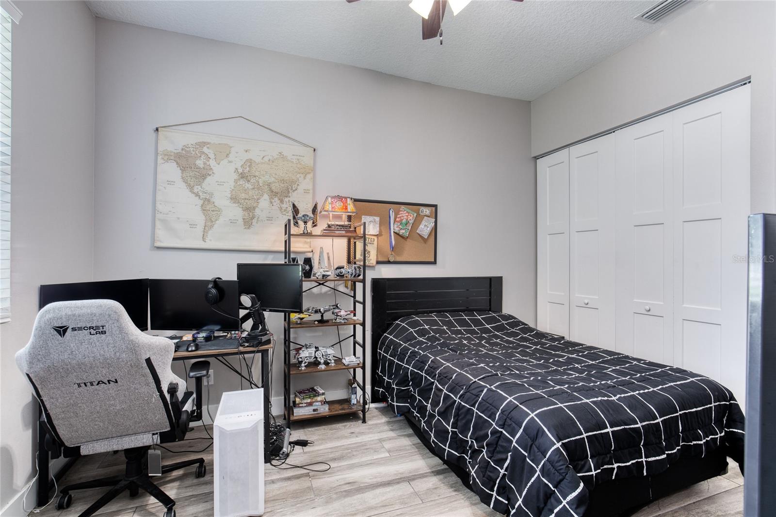 OAKVIEW ACRES SUB - Residential