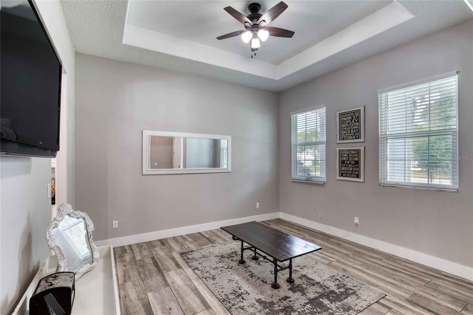 OAKVIEW ACRES SUB - Residential