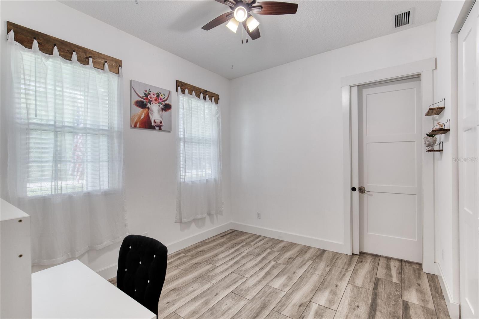 OAKVIEW ACRES SUB - Residential