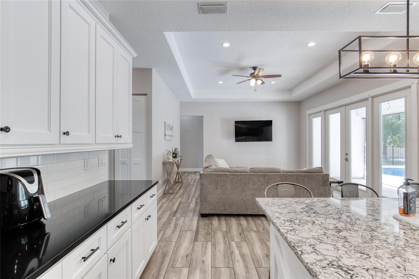 OAKVIEW ACRES SUB - Residential