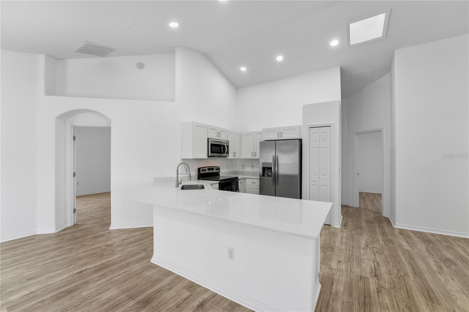 ARBOR RIDGE UNIT 02 - Residential Lease