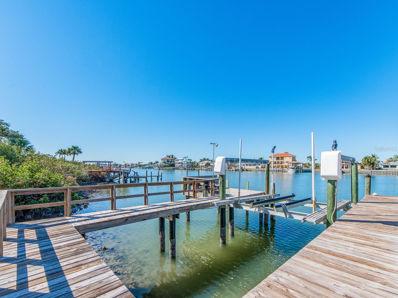 HARBOR BLUFFS SEC 1 REPLAT - Residential