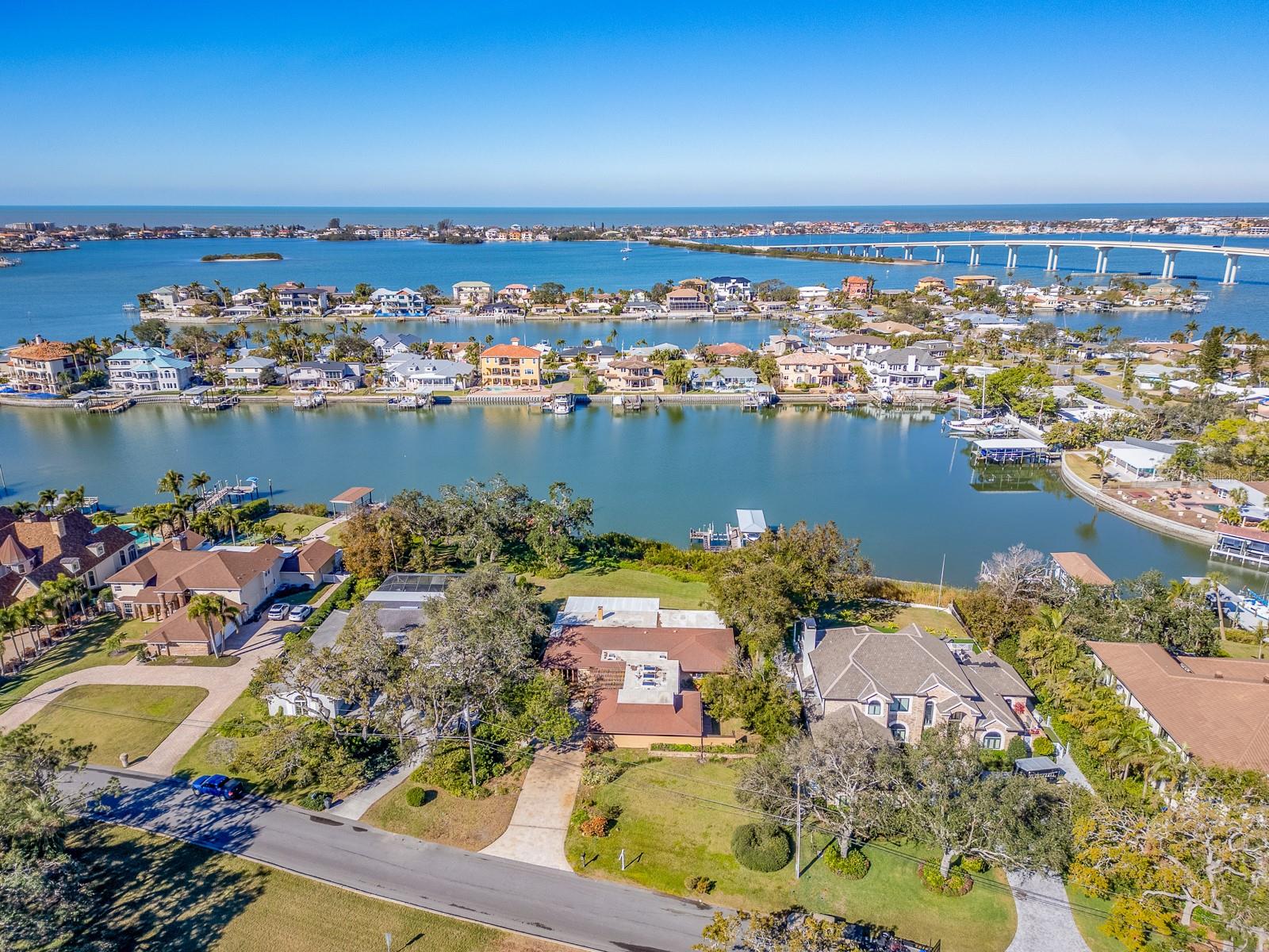 HARBOR BLUFFS SEC 1 REPLAT - Residential