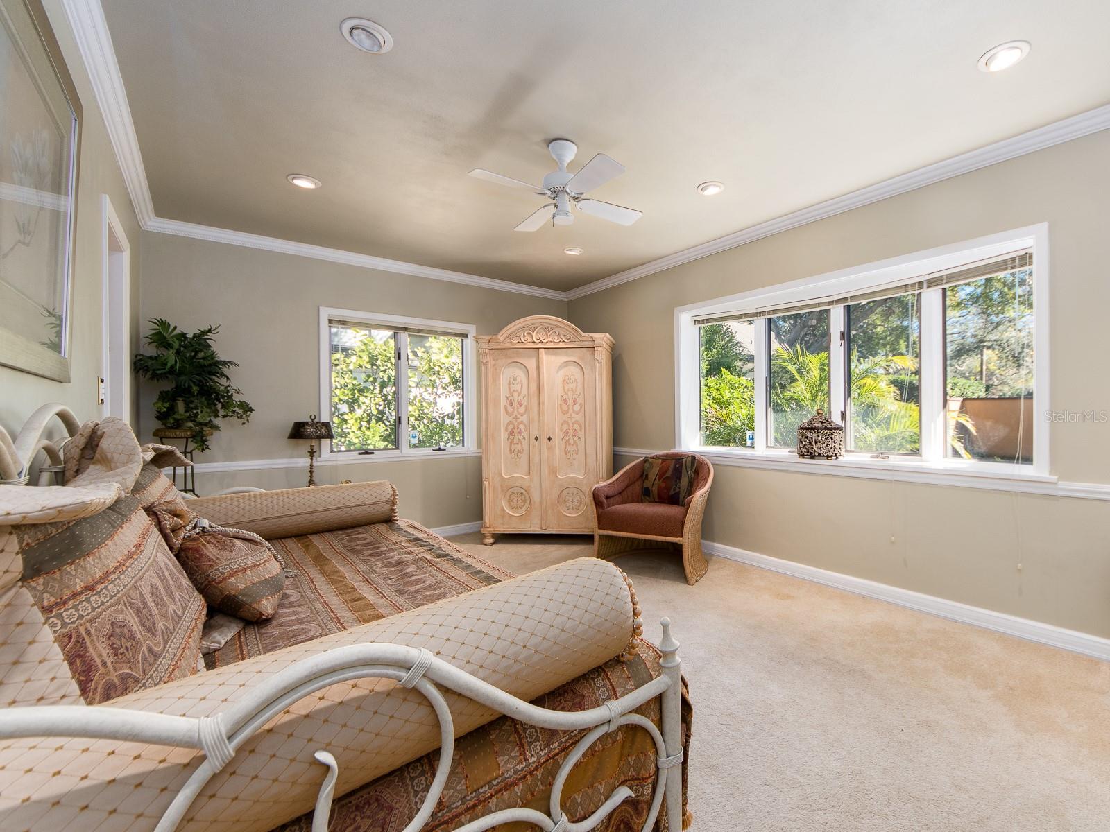 HARBOR BLUFFS SEC 1 REPLAT - Residential