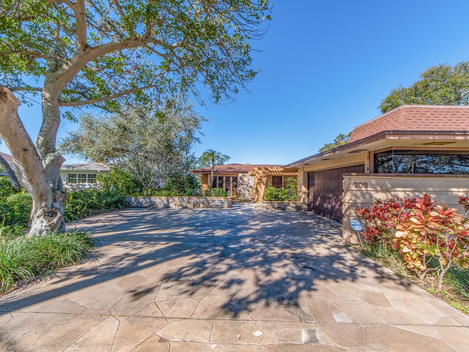 HARBOR BLUFFS SEC 1 REPLAT - Residential