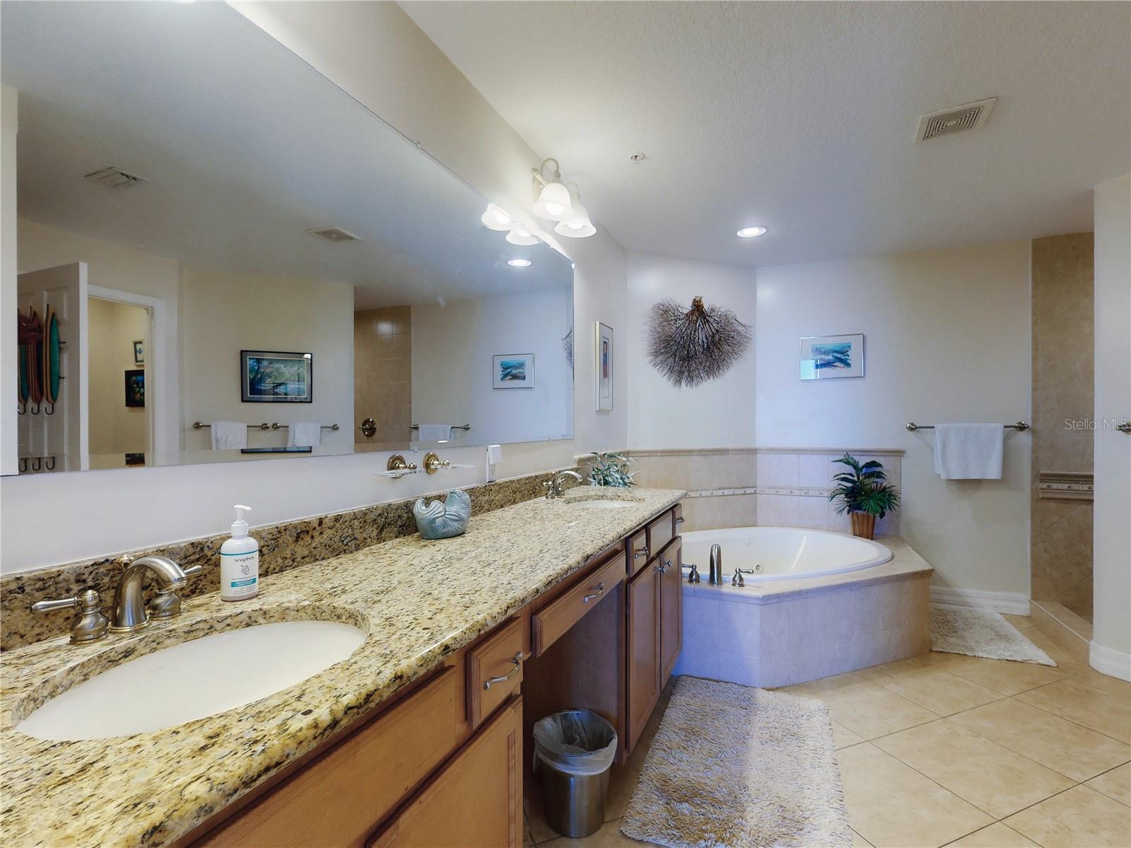 MALIBU CONDO PER OR - Residential