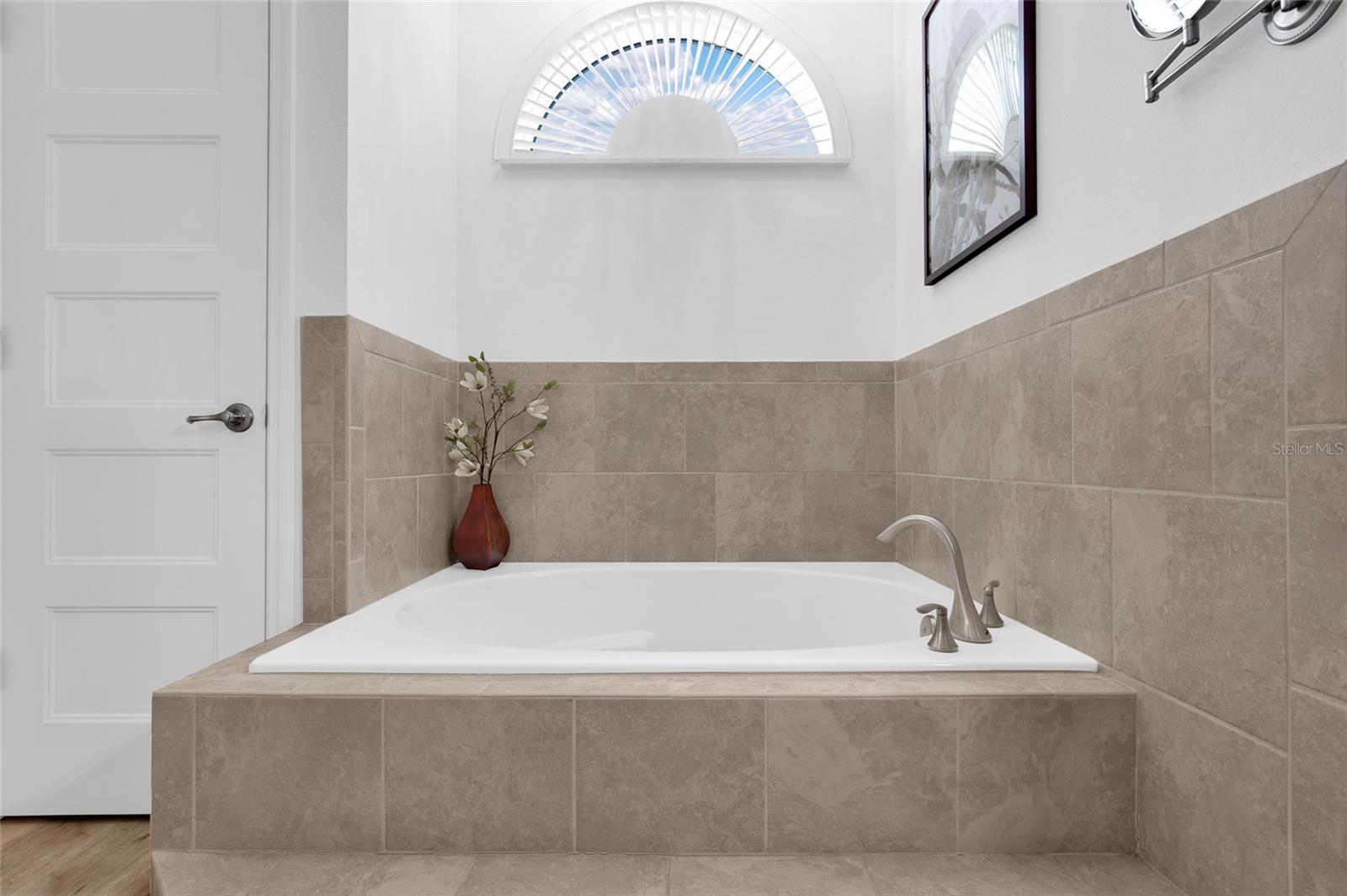 VERANO/VENETIAN BAY - Residential