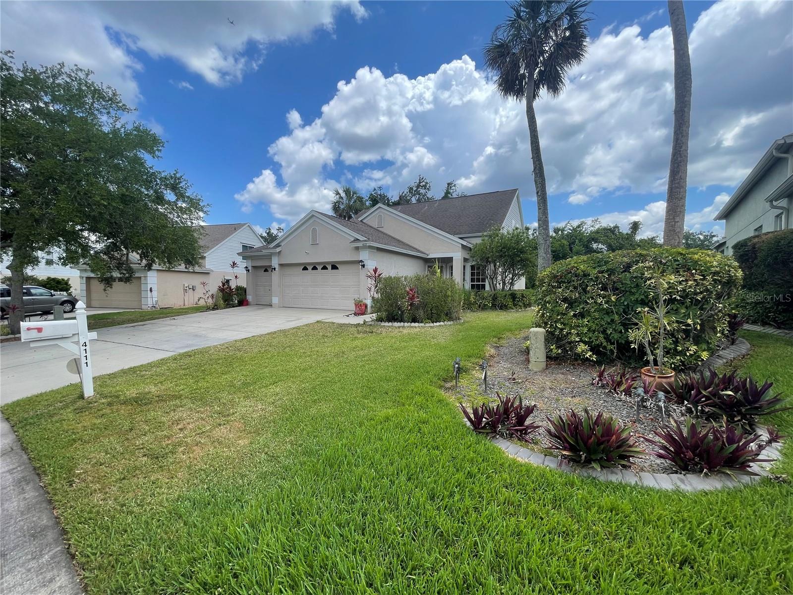 4 BEDROOMS, 3 BATHROOMS, 3 CAR GARAGE.
Schedule your appointment today. Do not miss out on over 2,000sqft nestled near US301 & 44TH AVE E.
LISTING AGENTS AND SELLERS MAKE NO GUARANTEES.
BUYER SHALL EXERCISE DUE-DILIGENCE.