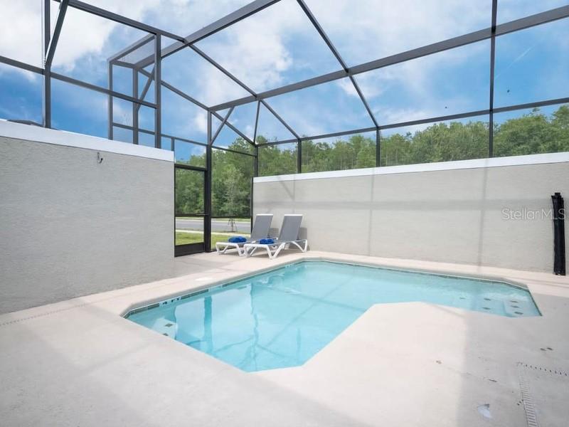 COVE AT STOREY LAKE - Residential