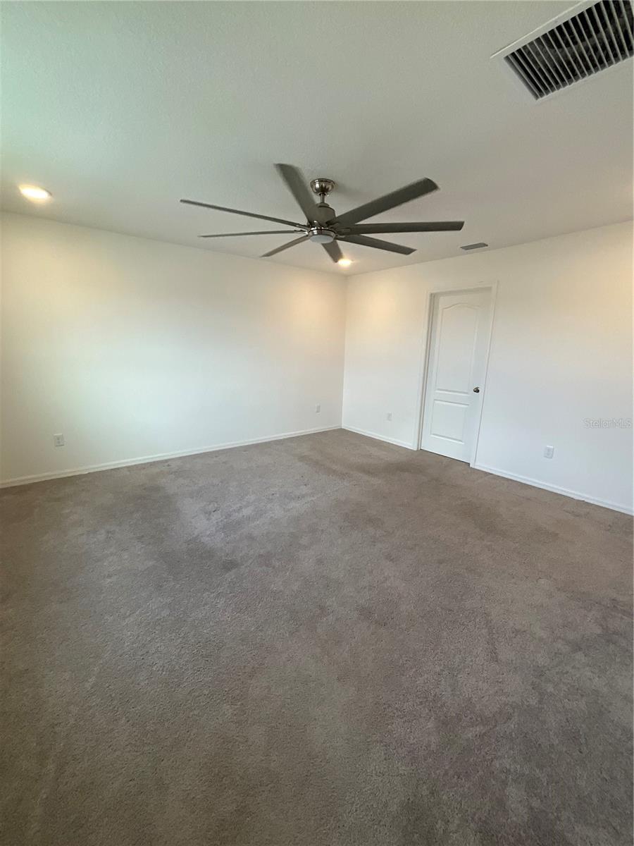 NEWBERRY CORNERS PH LLL PB 35 PG 91 - Residential Lease