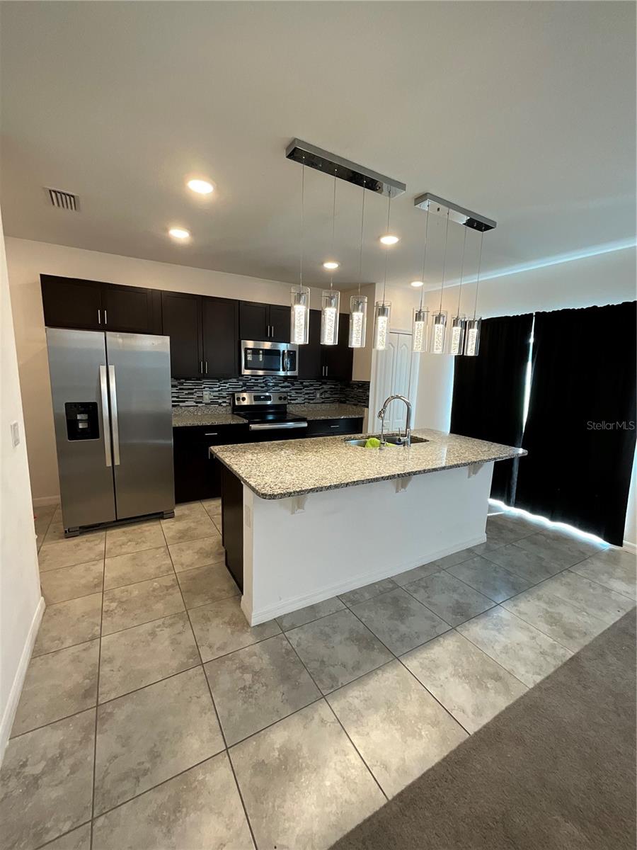 NEWBERRY CORNERS PH LLL PB 35 PG 91 - Residential Lease