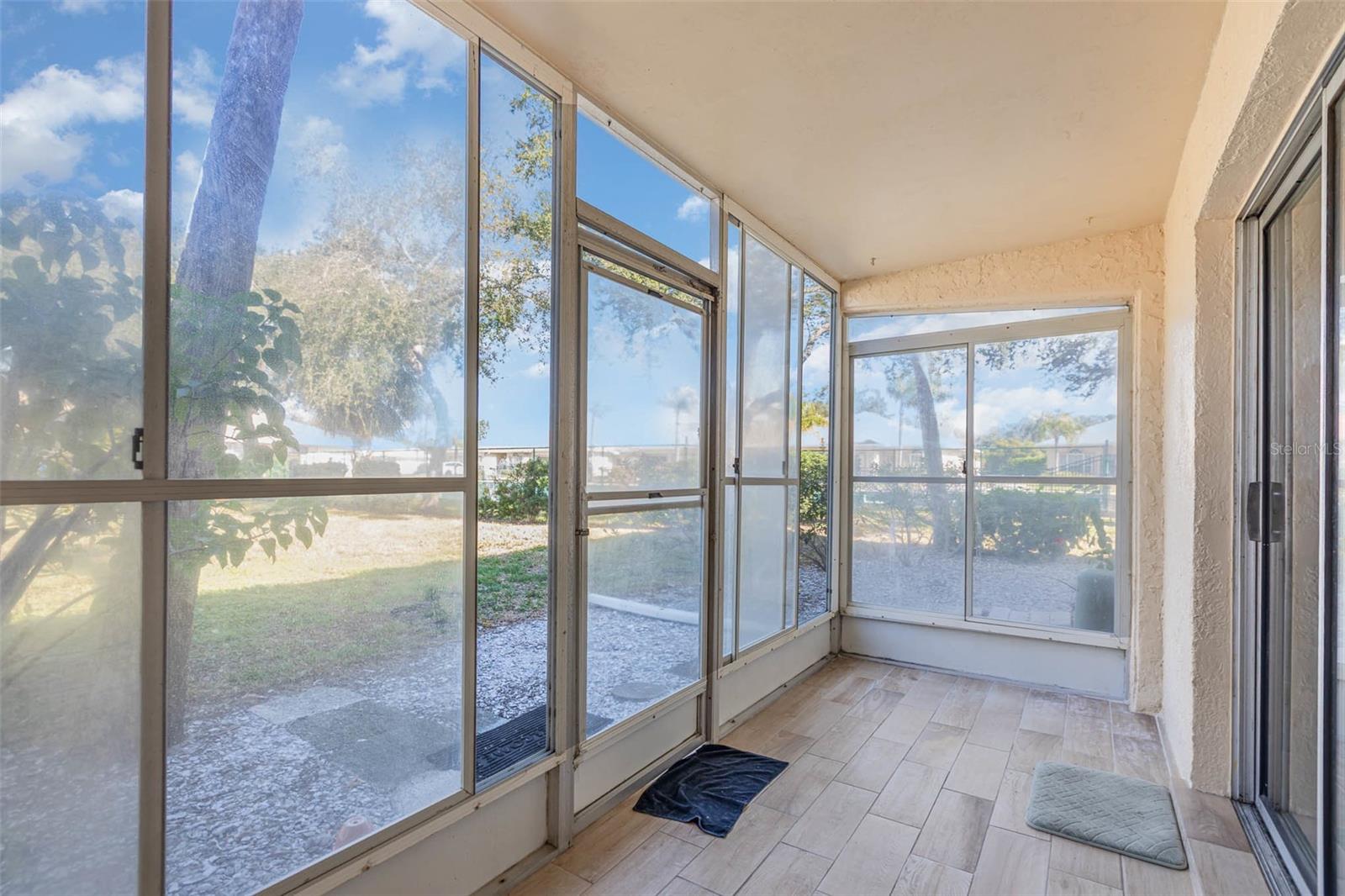 SABAL PALM GARDENS PH I - Residential