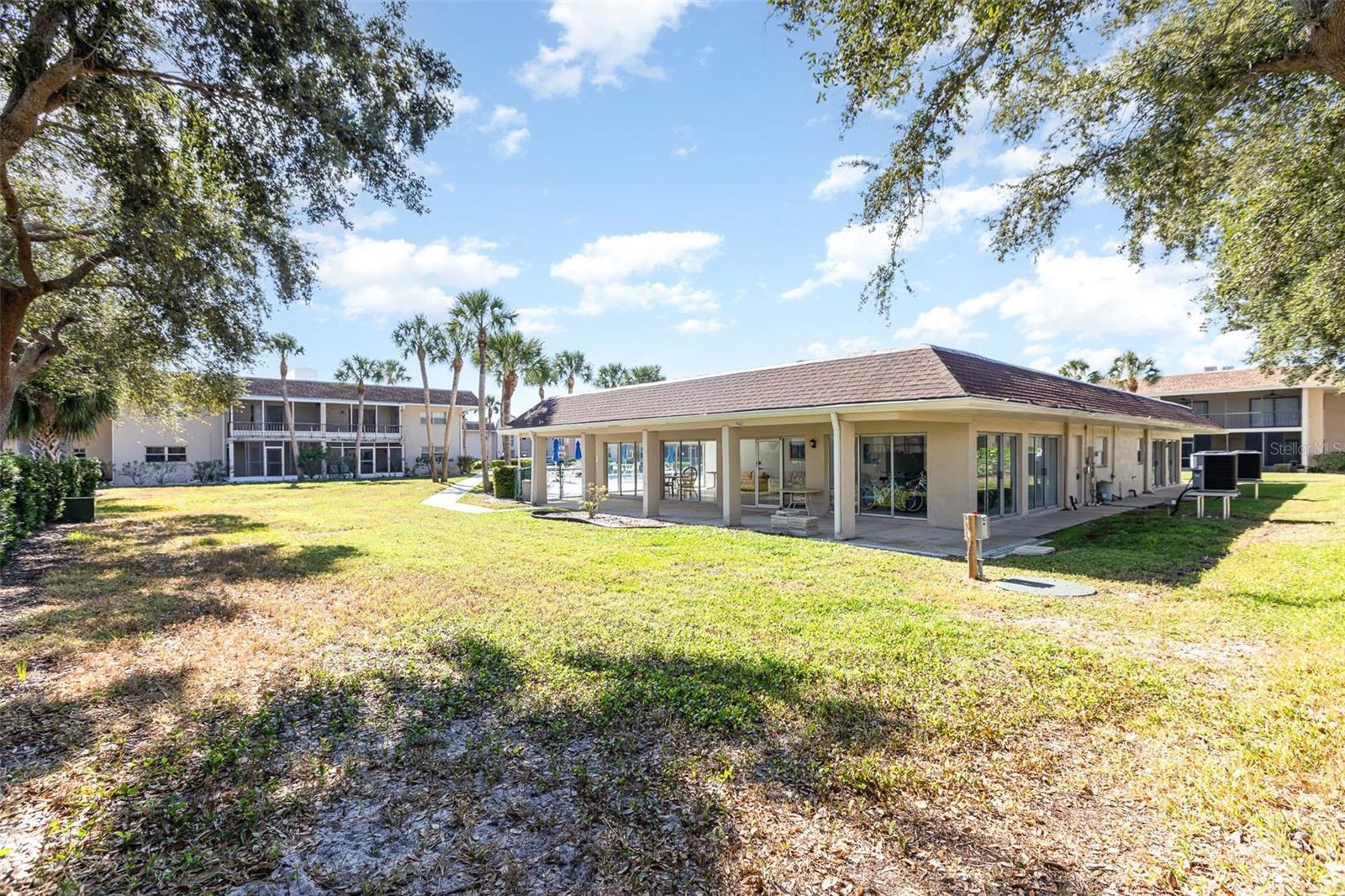 SABAL PALM GARDENS PH I - Residential