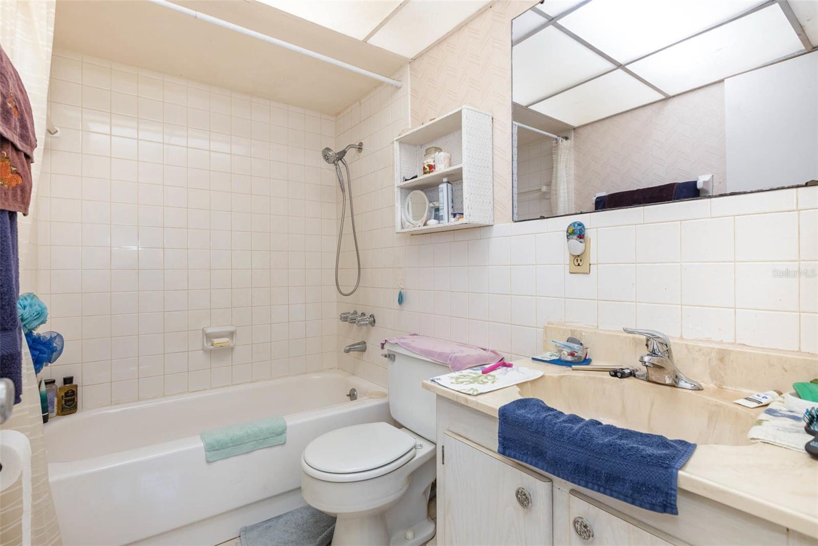 SABAL PALM GARDENS PH I - Residential