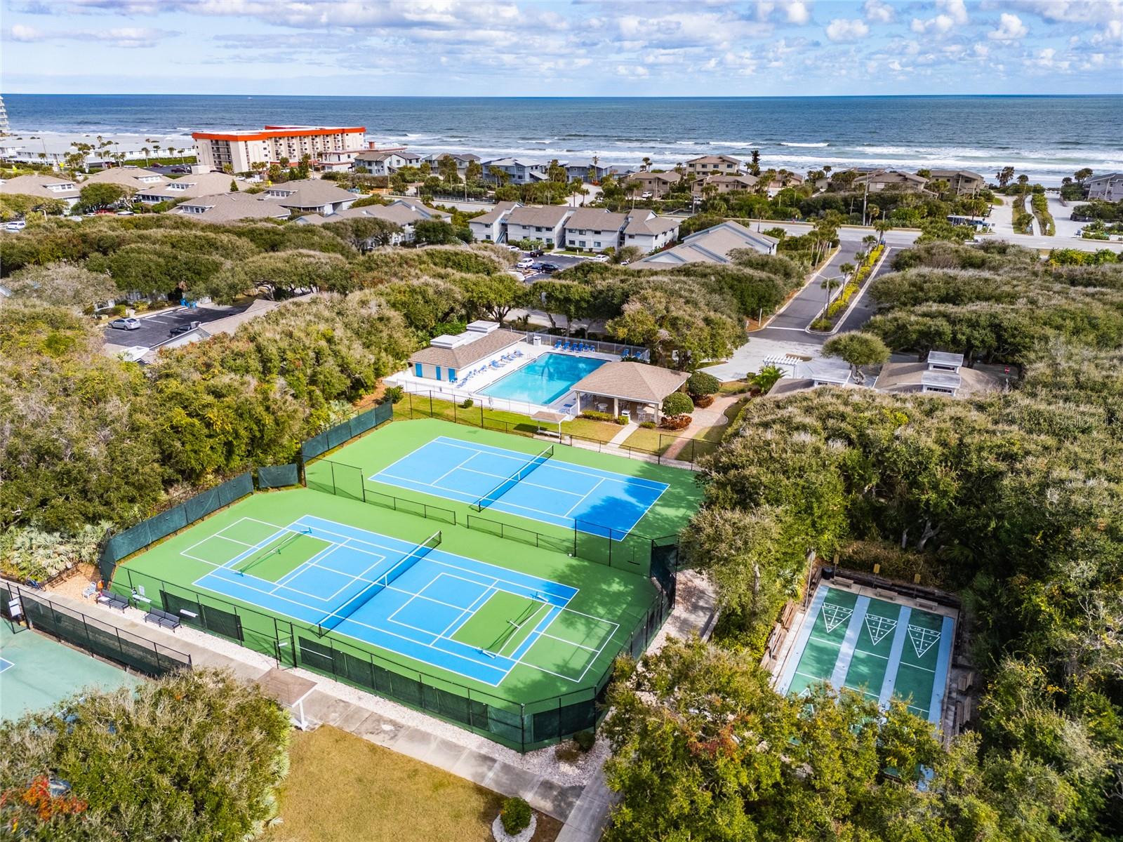 SEA WOODS UNIT 01 - Residential