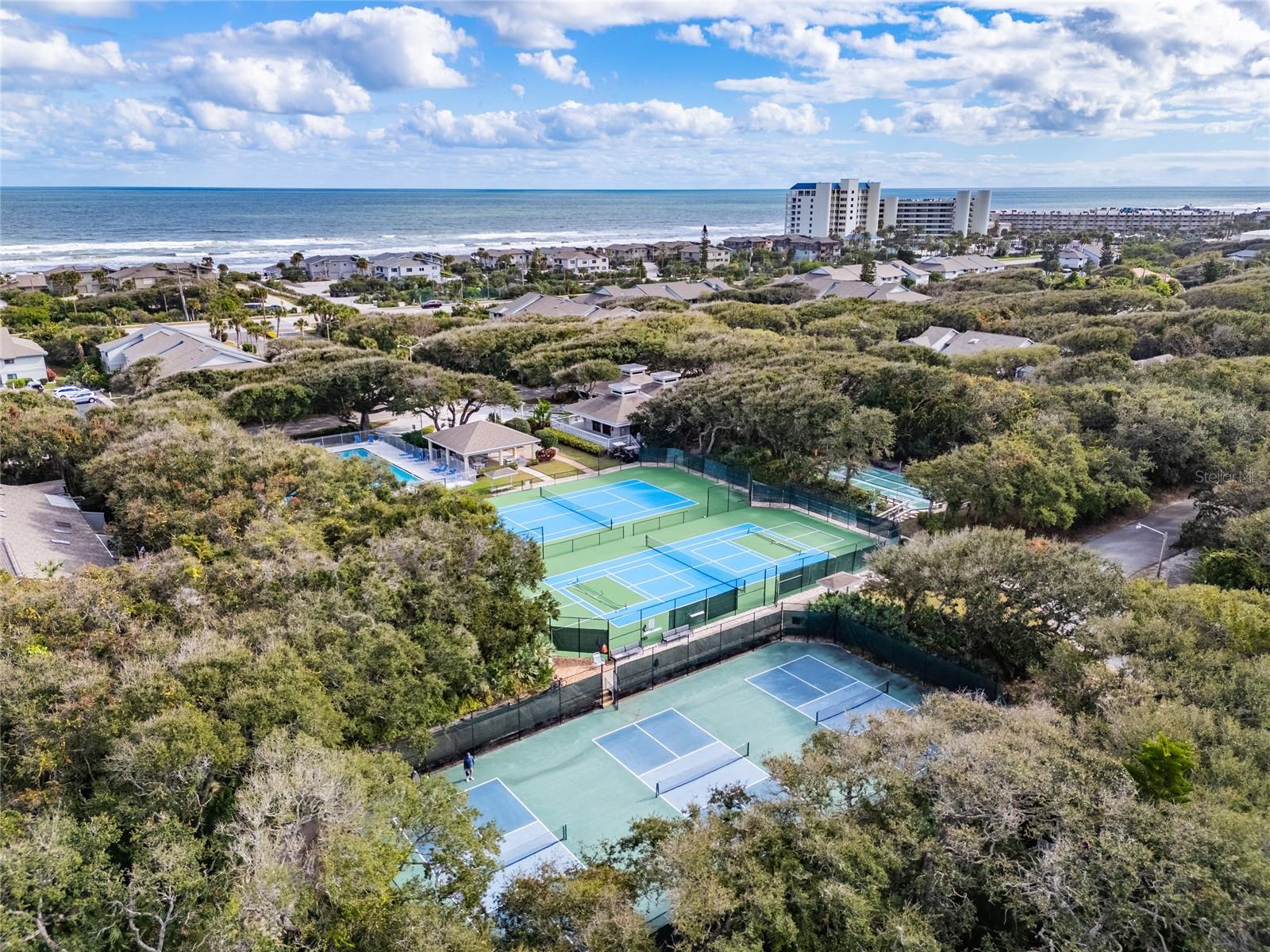 SEA WOODS UNIT 01 - Residential