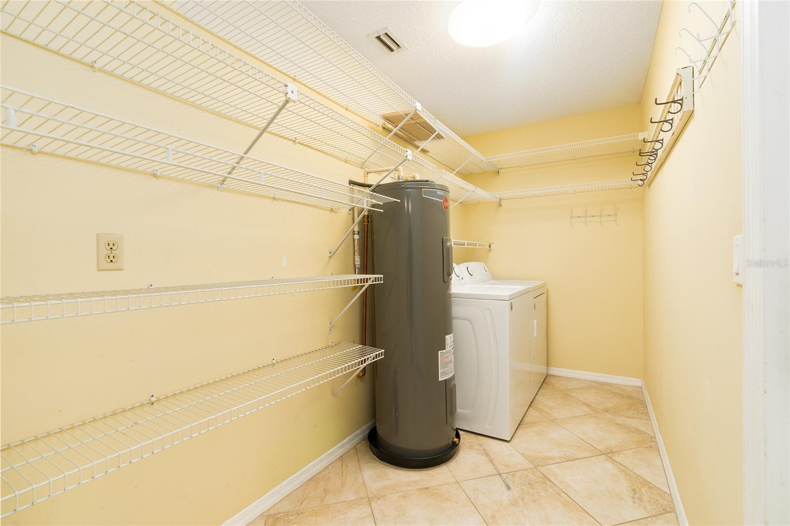 SEA WOODS UNIT 01 - Residential