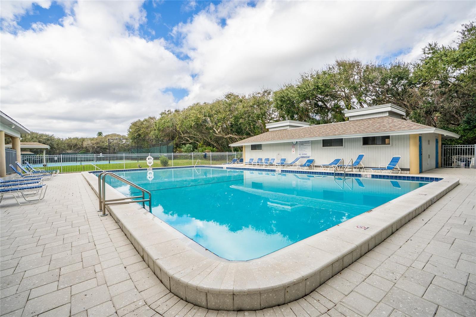 SEA WOODS UNIT 01 - Residential