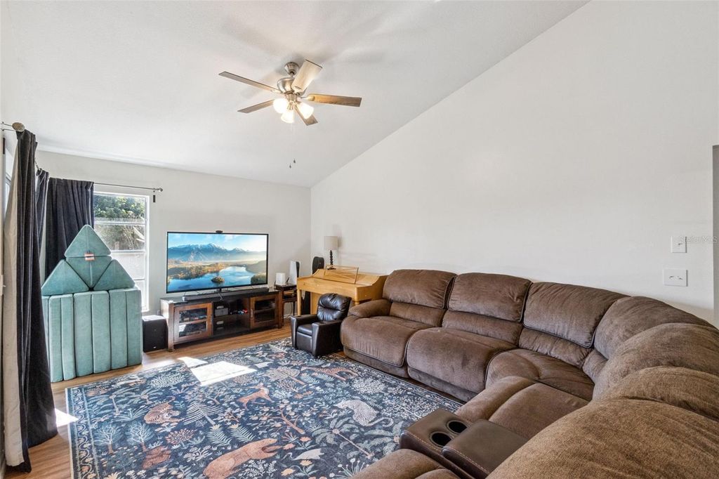 Photo of 1410 Lund Avenue, Kissimmee, FL 34744 (MLS # O6374154)