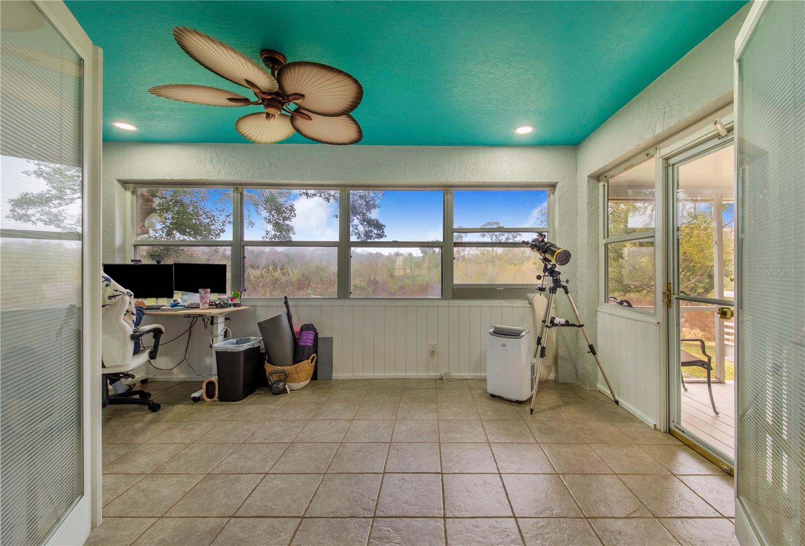 VALENCIA WOOD ESTATES FIRST ADD - Residential