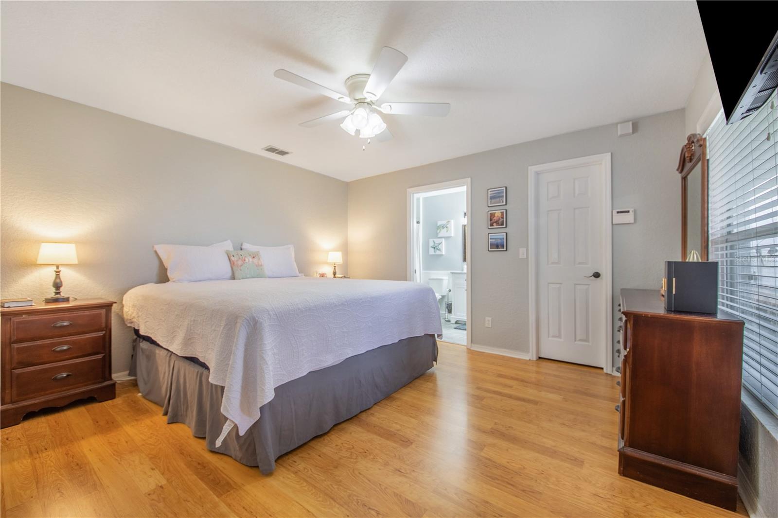 VALENCIA WOOD ESTATES FIRST ADD - Residential